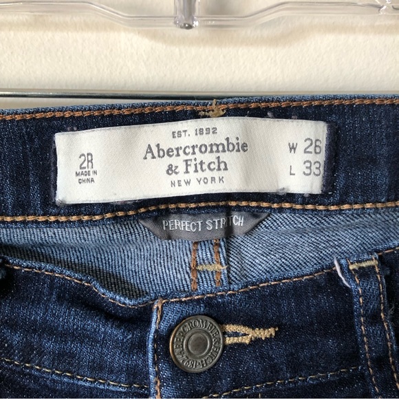 Abercrombie & Fitch ‘Madison’ Y2K low rise dark wash flared jeans - size 2 / 26 - Picture 4 of 15